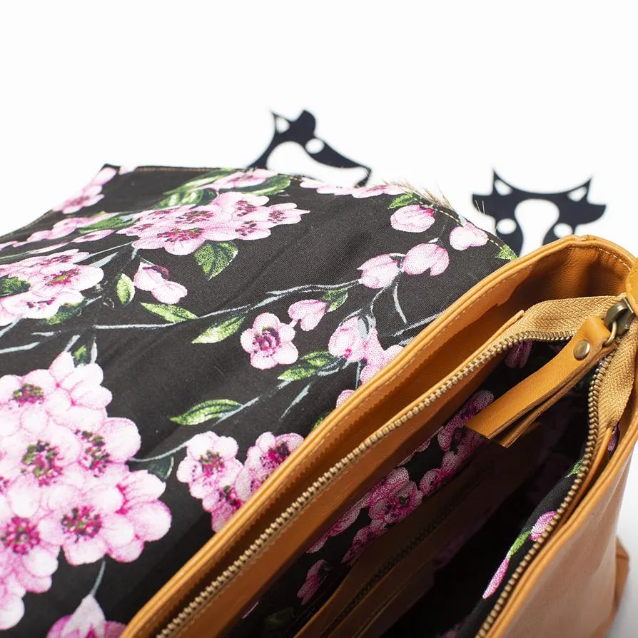 Box Ring Cowhide Satchel