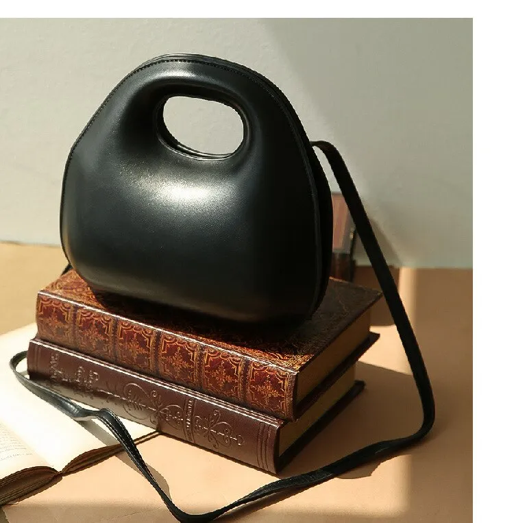 Christmas Gift Cross Body Bag Woman Egg Shape Fashion Small Round Shoulder Bags Student Creative Purses and Handbags Luxury Special Clutch Bag