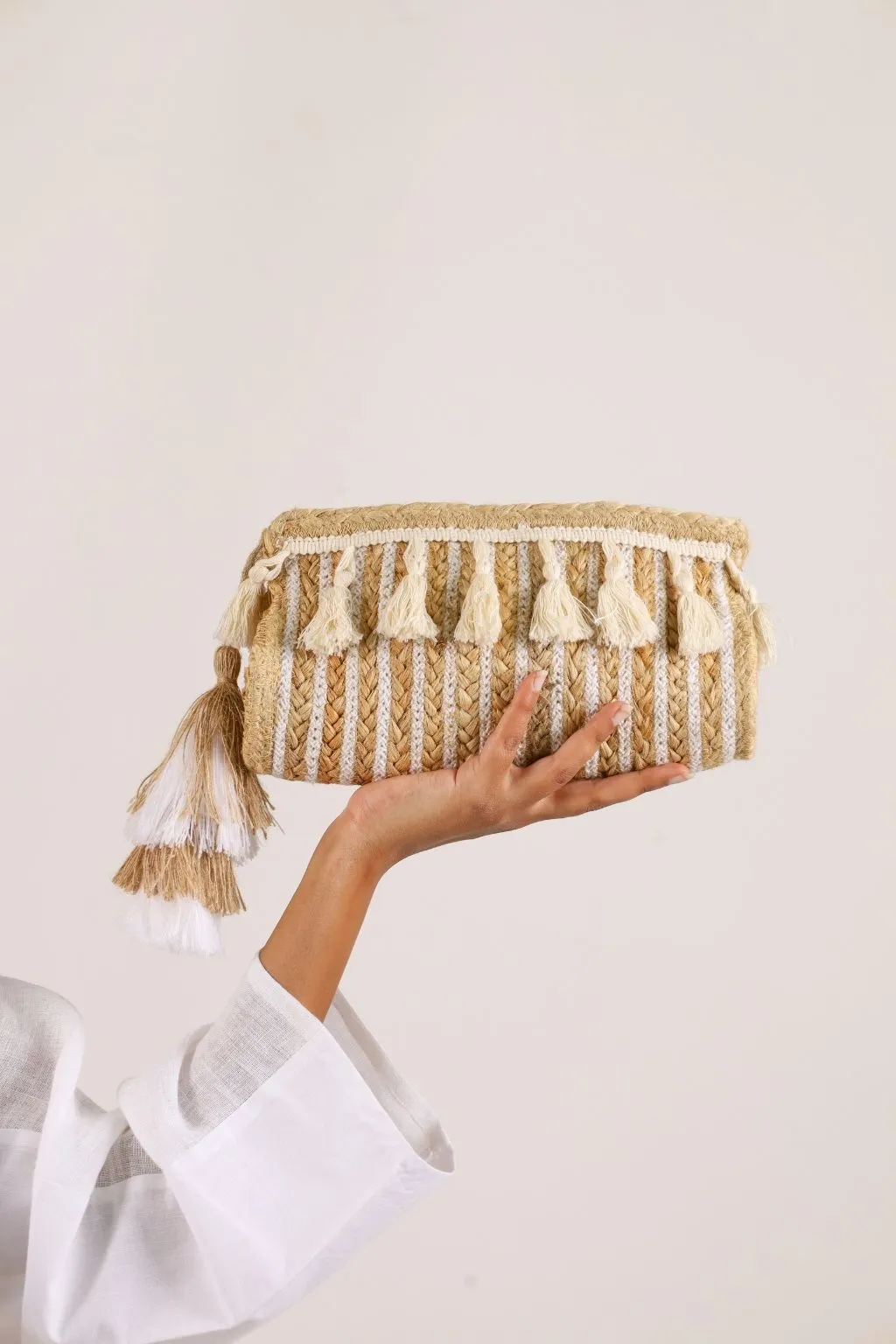 White Tassel Jute Pouch